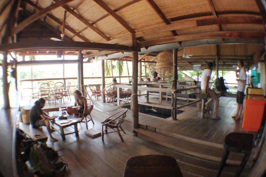 Bed and Breakfast Kepmandou Lounge-Bar Номер фото