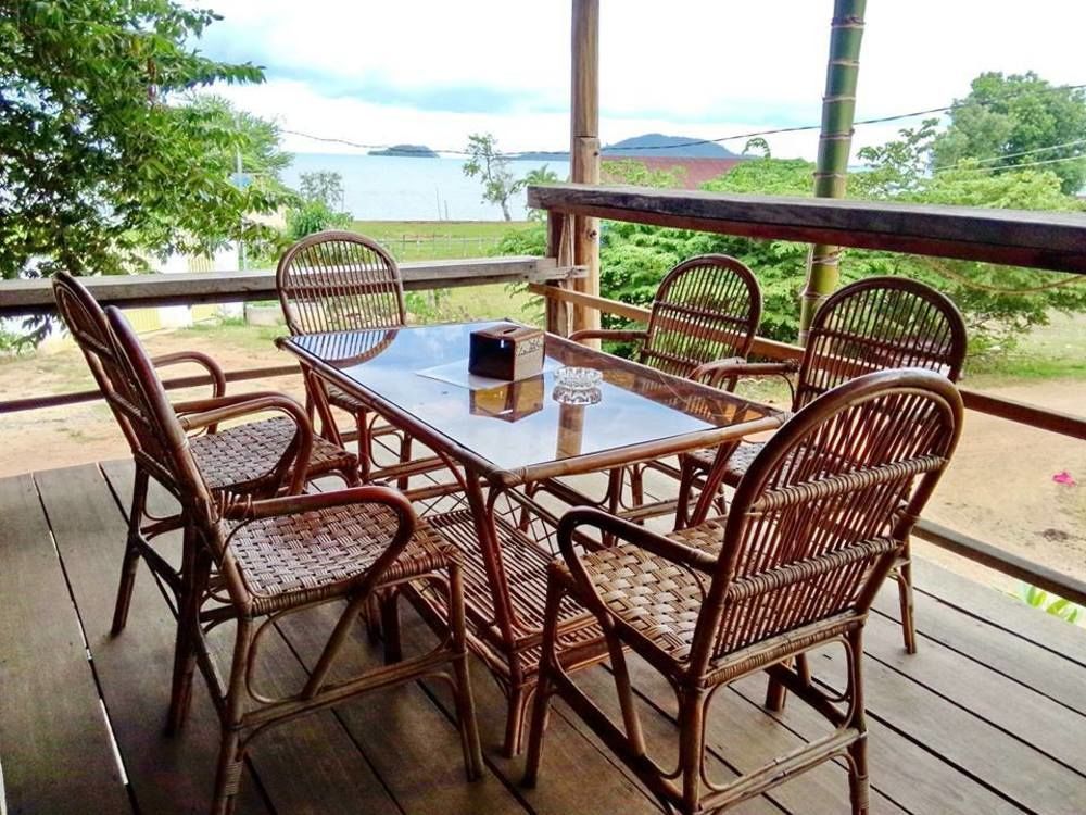 Bed and Breakfast Kepmandou Lounge-Bar Экстерьер фото