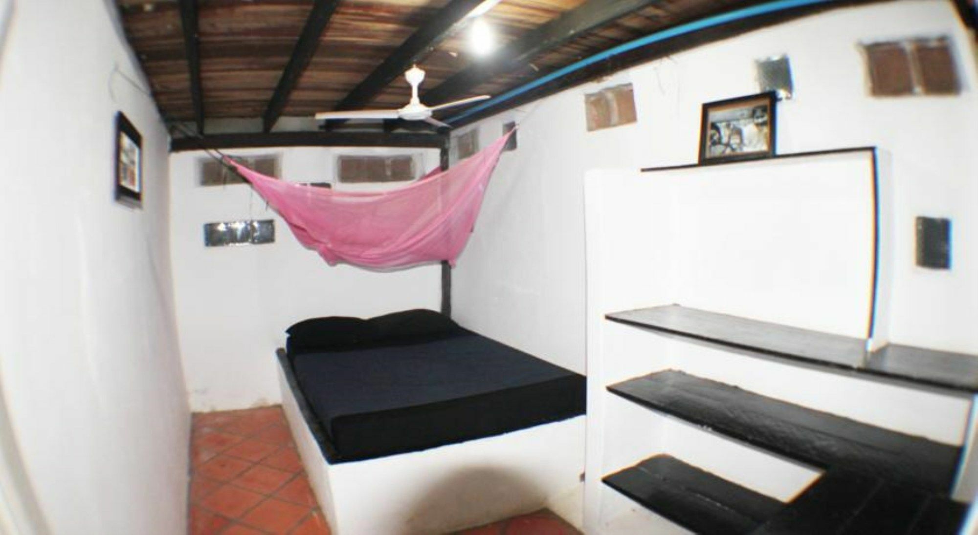 Bed and Breakfast Kepmandou Lounge-Bar Экстерьер фото