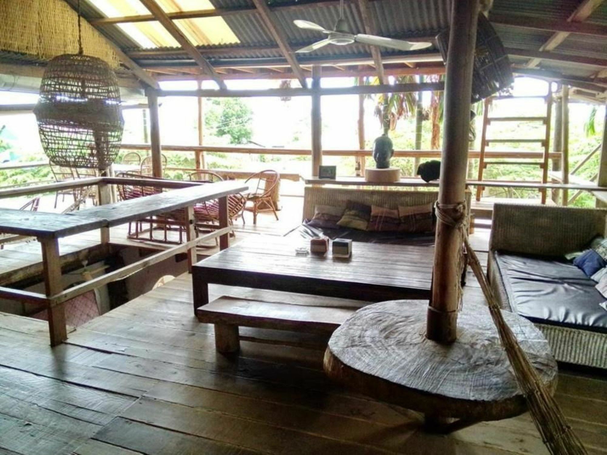 Bed and Breakfast Kepmandou Lounge-Bar Экстерьер фото